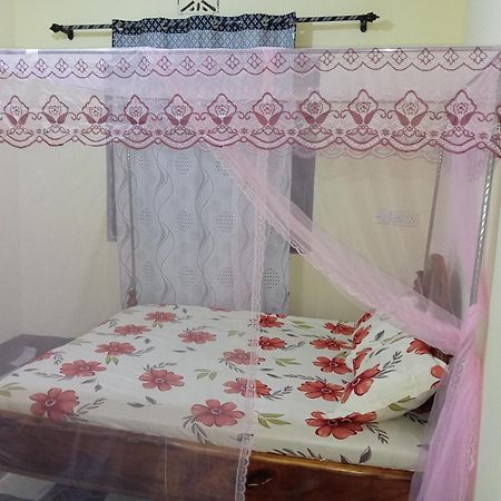 Boma la Ngombe Airb&B Homestay מראה חיצוני תמונה